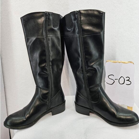 St. John's Bay knee high boots, size 7 (Like New) - Picture 2 of 8